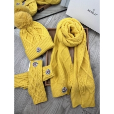 Moncler Caps Scarfs